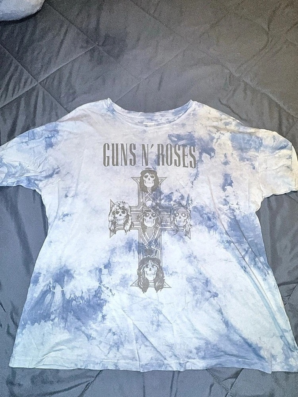 2 Guns n Roses tees - Picture 3 of 4